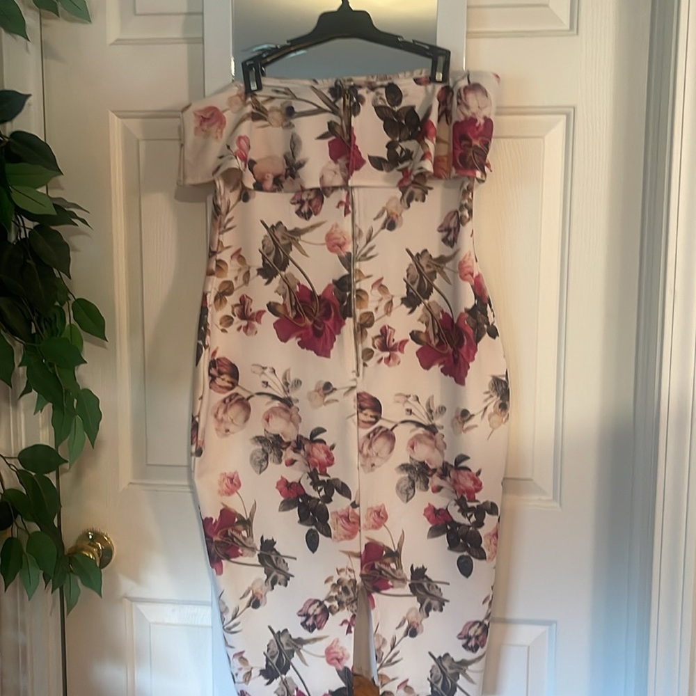 Floral Off-Shoulder Dress - Picture 4 of 6